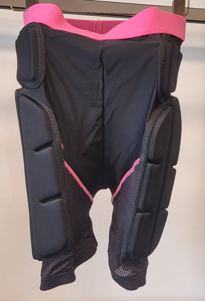 Freestyle Impact Shorts Women